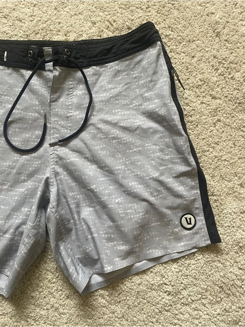 Vuori Peak Board Shorts Eucalyptus Belize size S